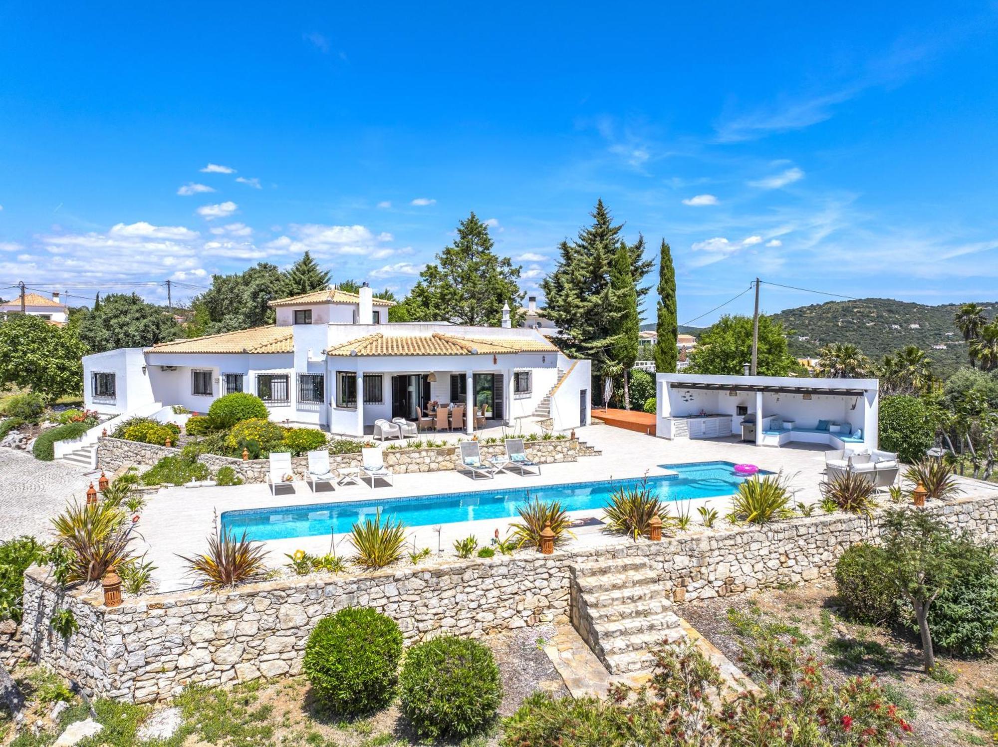 Good Life Retreat W Private Pool&fruit Garden Villa